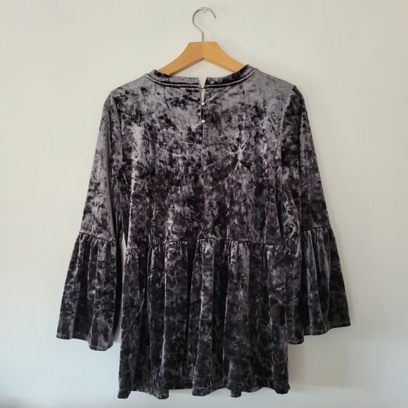 Cupio Gray Velvet Long Bell Sleeve Top Medium - Picture 4 of 7